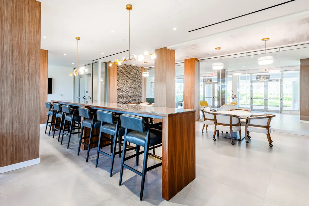 260 Seaview Court Marco Island FL 34145