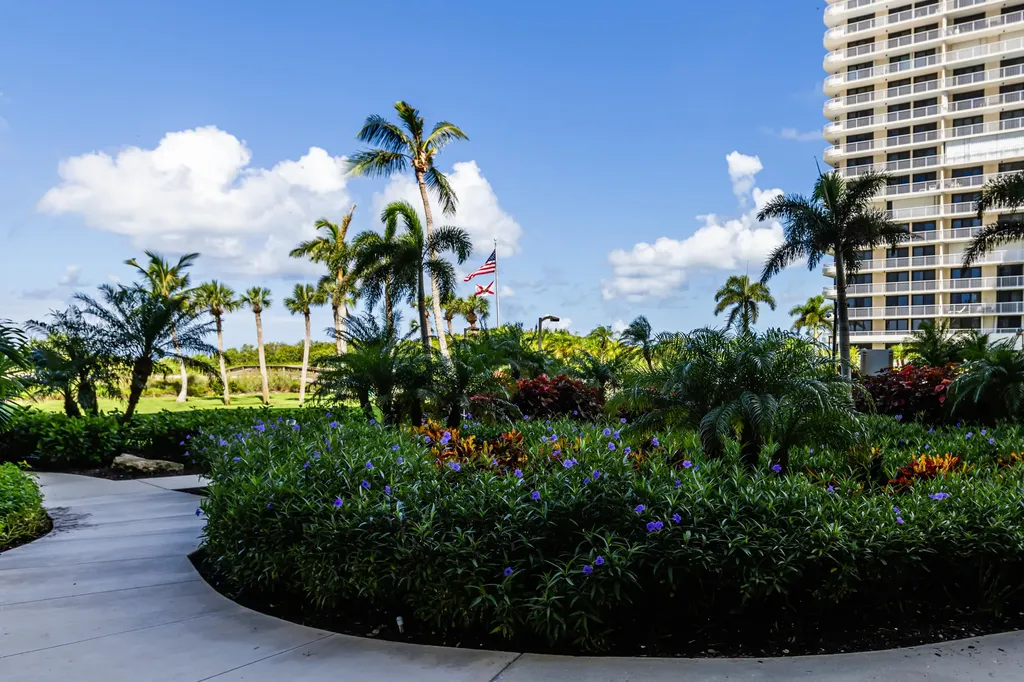 260 Seaview Court Marco Island FL 34145