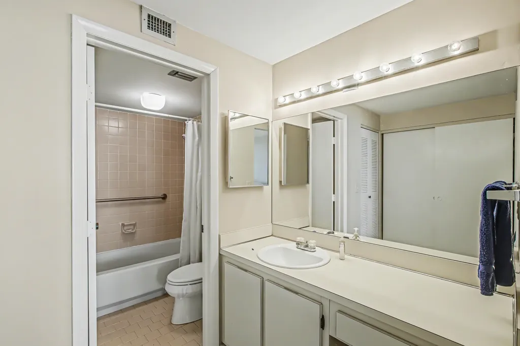 260 Seaview Court Marco Island FL 34145