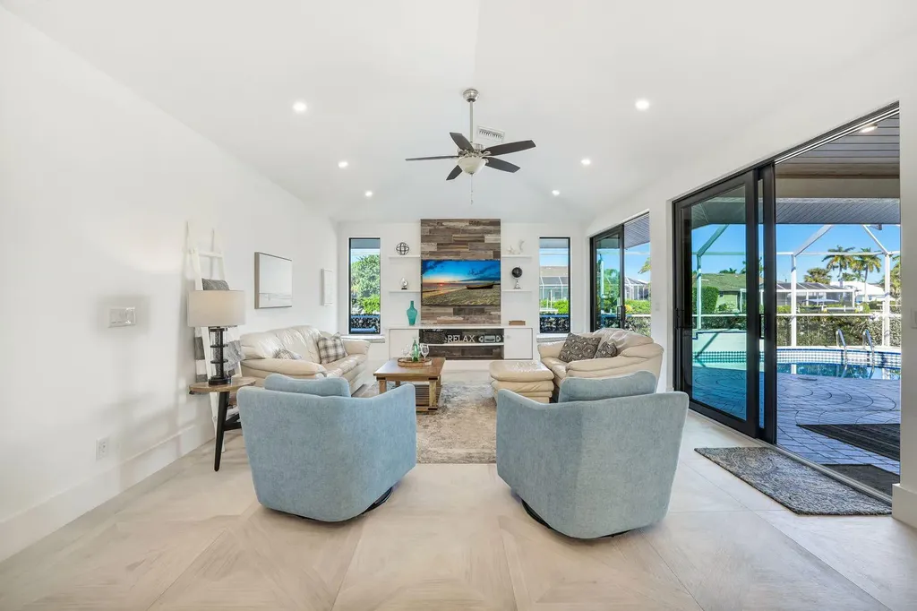 910 Ivory Court Marco Island FL 34145