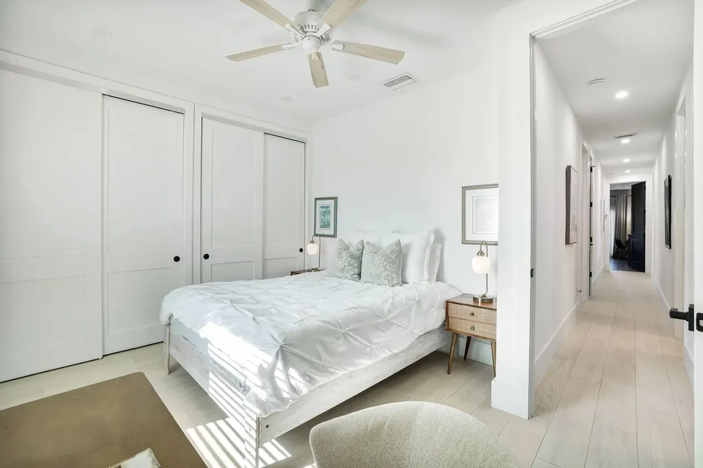 910 Ivory Court Marco Island FL 34145