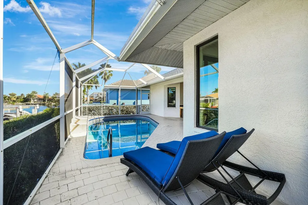 910 Ivory Court Marco Island FL 34145