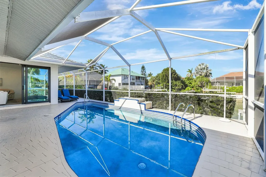 910 Ivory Court Marco Island FL 34145