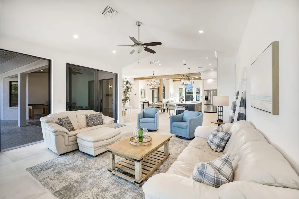 910 Ivory Court Marco Island FL 34145