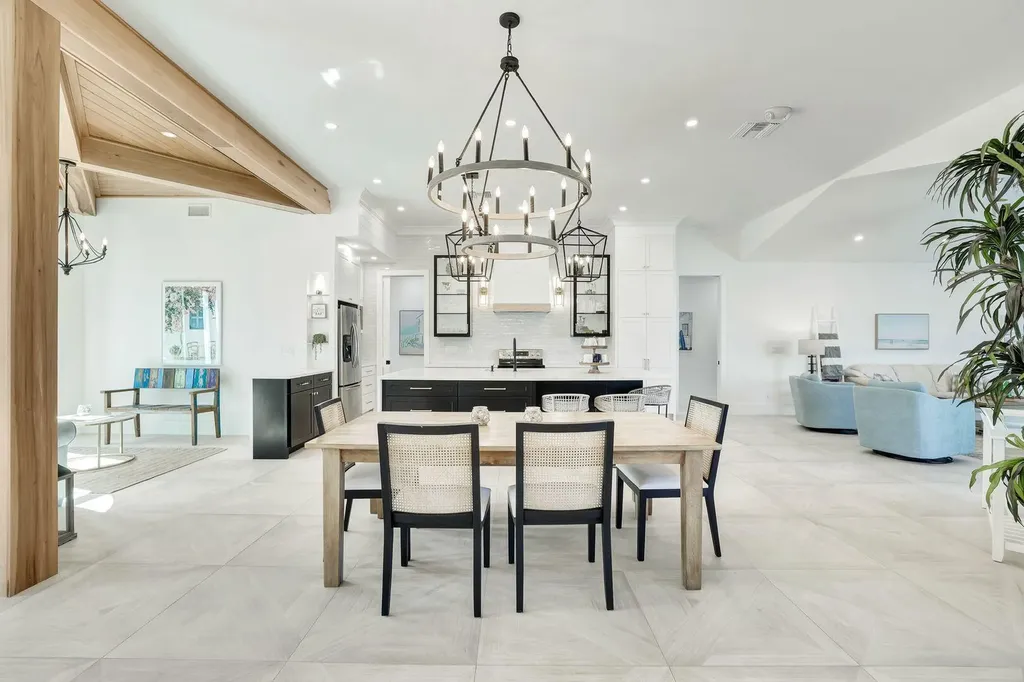 910 Ivory Court Marco Island FL 34145