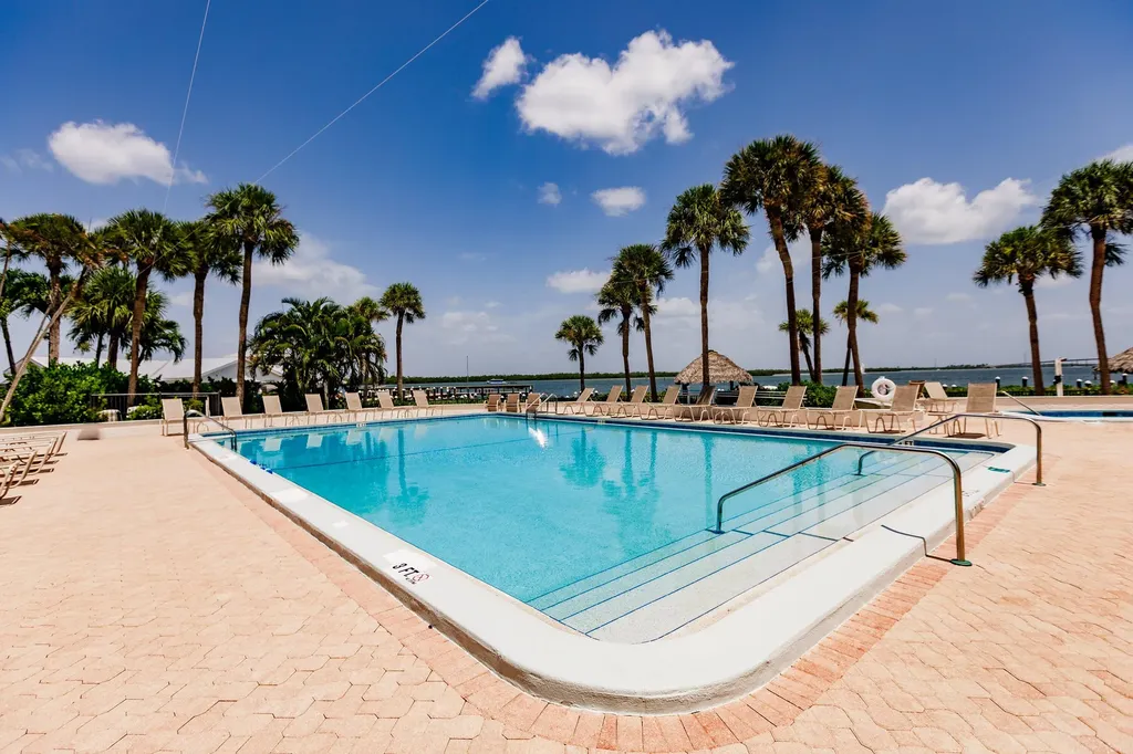 1085 Bald Eagle Drive Marco Island FL 34145