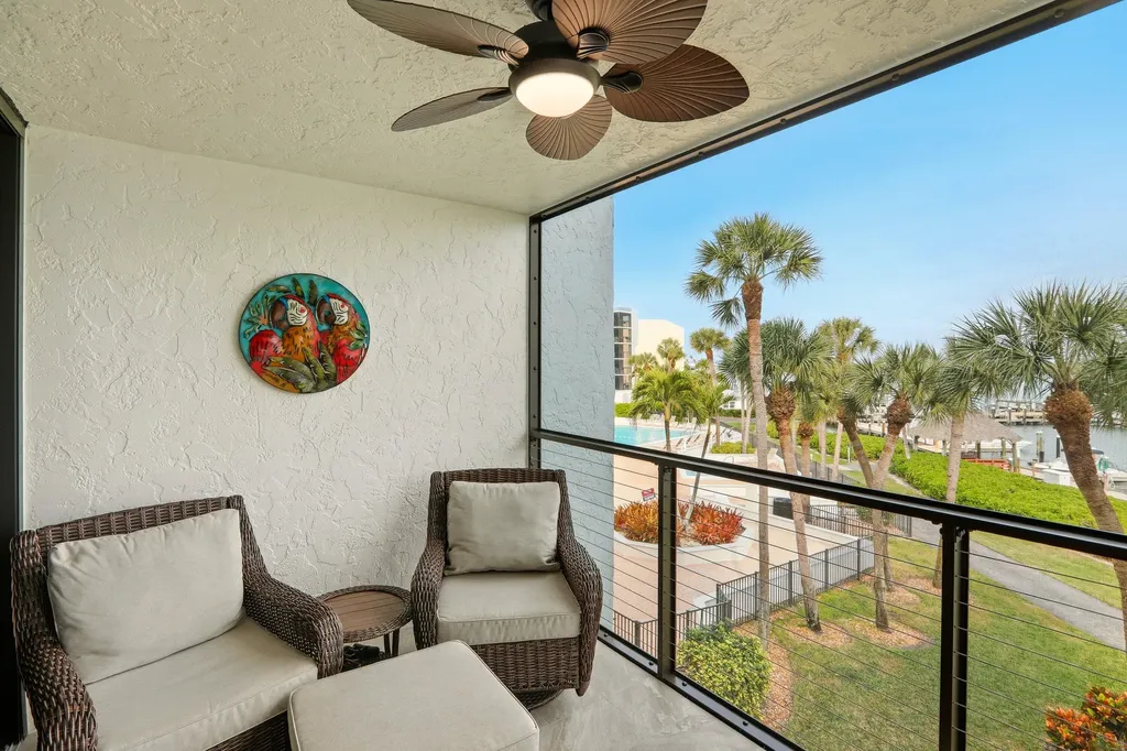 1085 Bald Eagle Drive Marco Island FL 34145