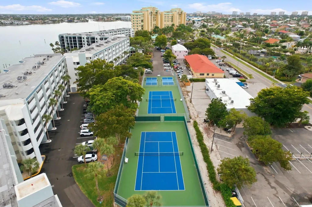 1085 Bald Eagle Drive Marco Island FL 34145