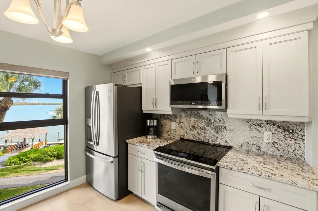 1085 Bald Eagle Drive Marco Island FL 34145