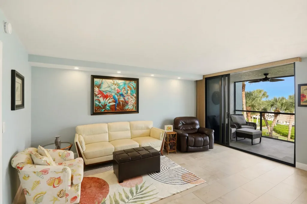 1085 Bald Eagle Drive Marco Island FL 34145