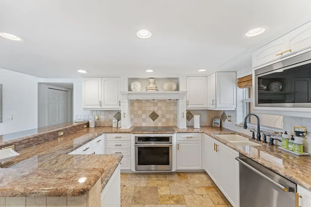 1204 Edington Marco Island FL 34145