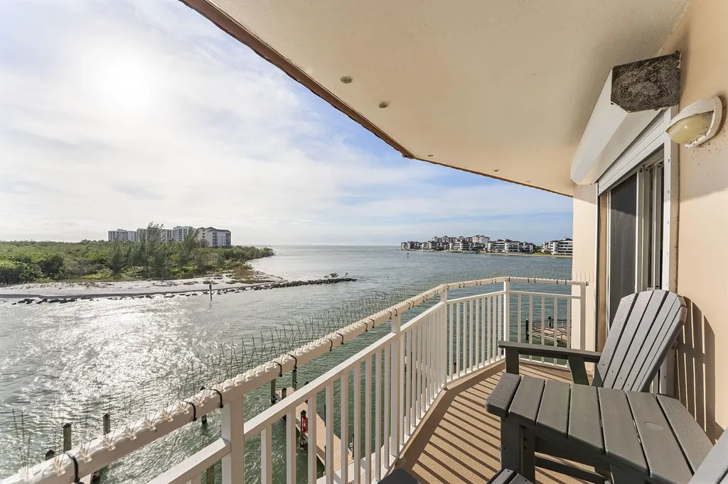 1204 Edington Marco Island FL 34145