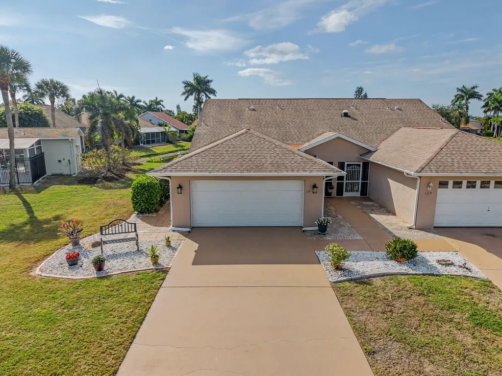 110 Tanglewood Court Naples FL 34113