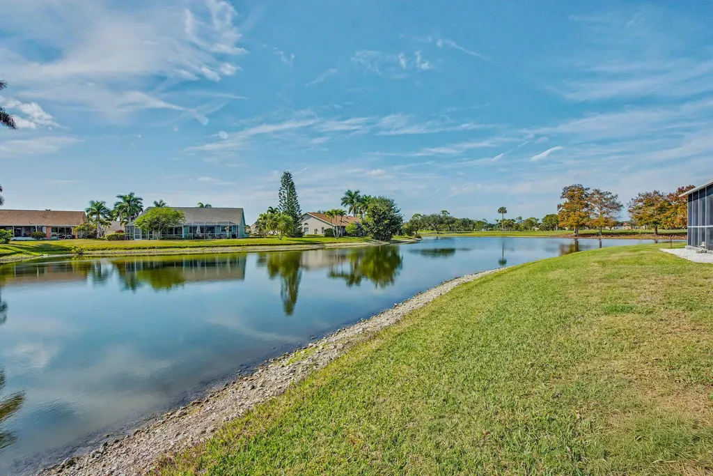 110 Tanglewood Court Naples FL 34113