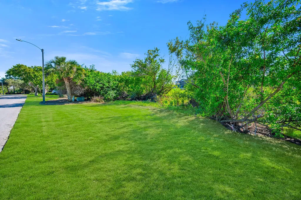 335 S Hideaway Circle Marco Island FL 34145