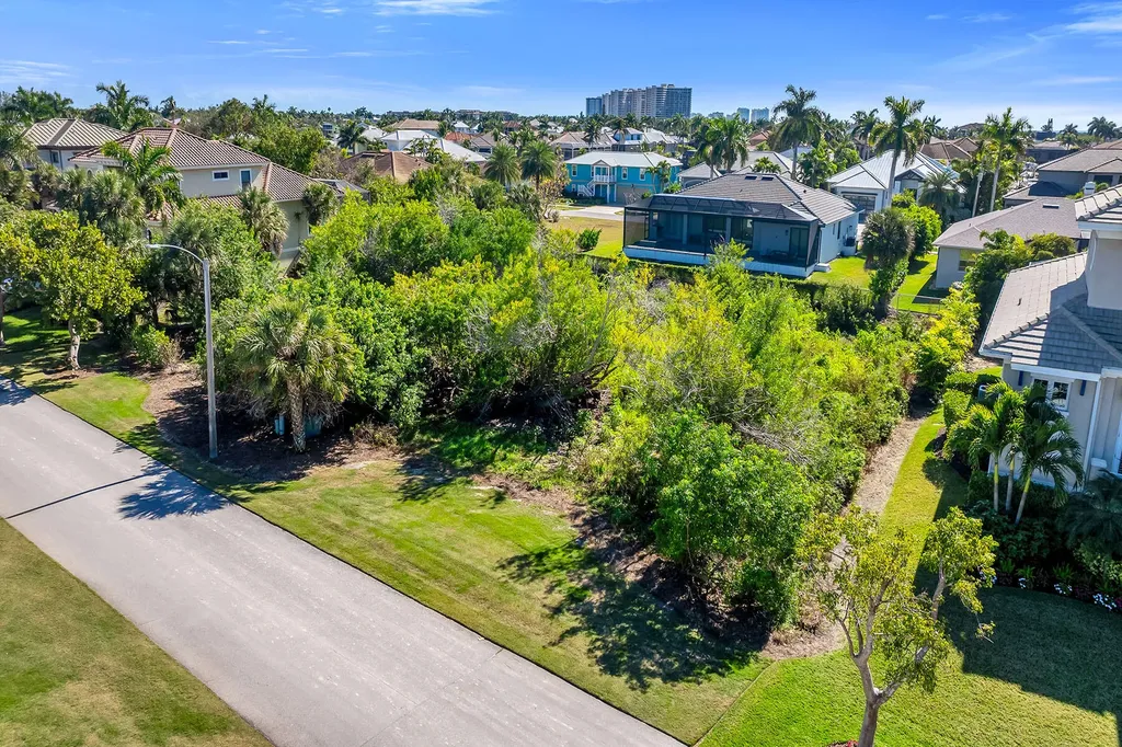 335 S Hideaway Circle Marco Island FL 34145