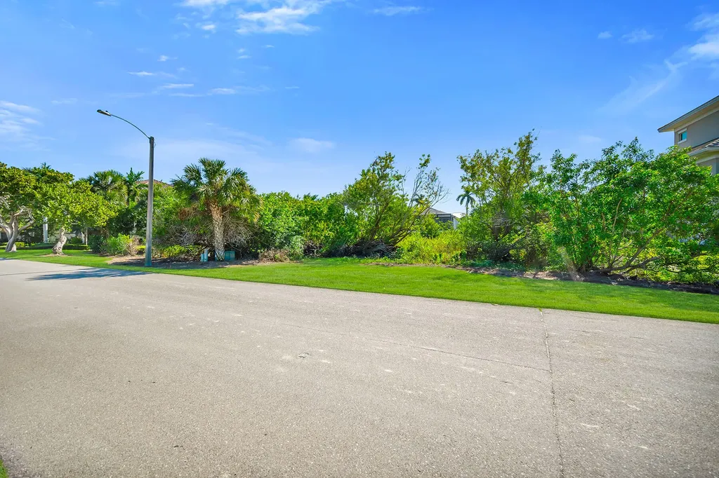 335 S Hideaway Circle Marco Island FL 34145