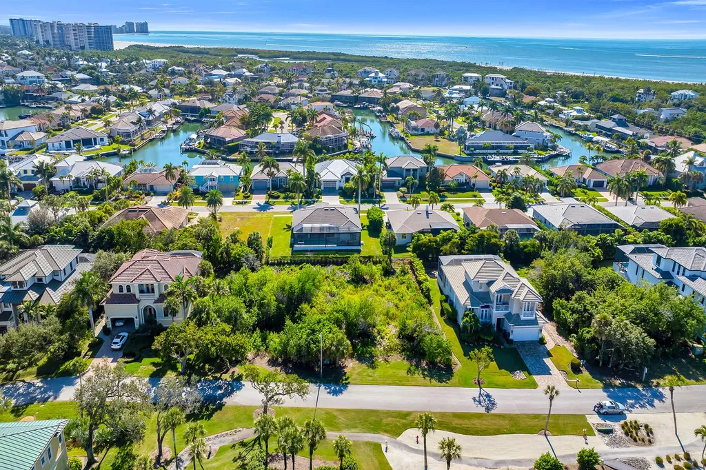 335 S Hideaway Circle Marco Island FL 34145