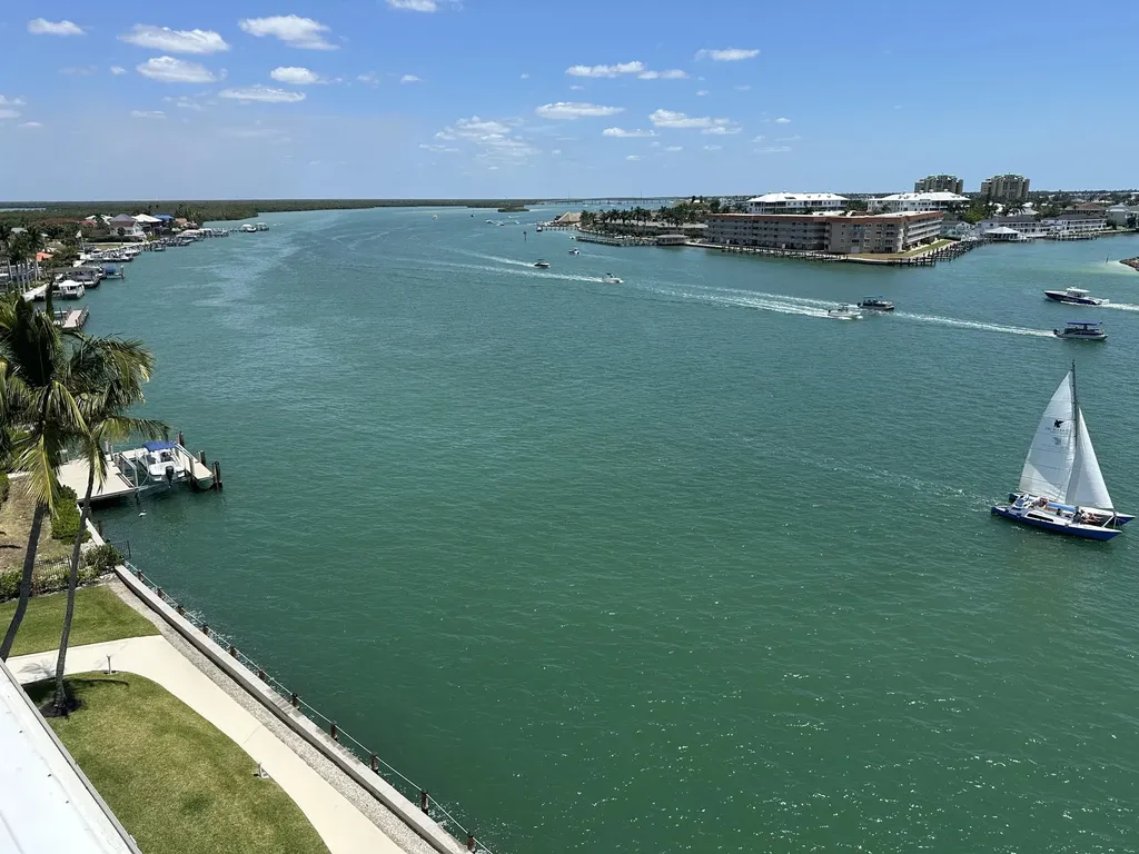 60 W Pelican Street W Naples FL 34113