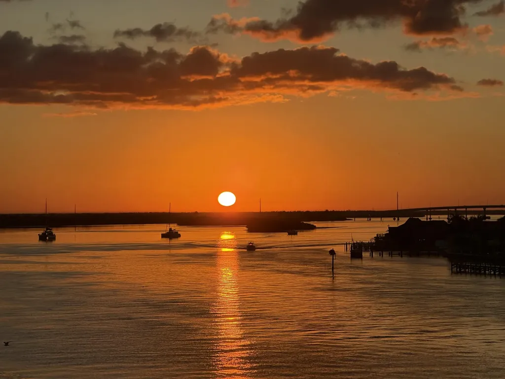 60 W Pelican Street W Naples FL 34113