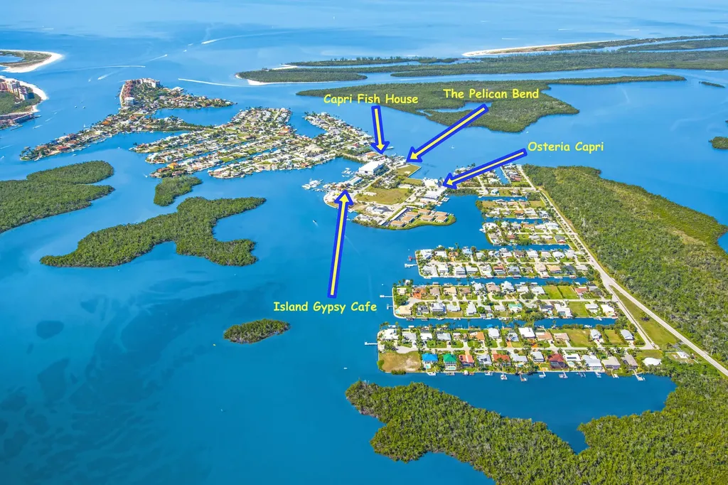 60 W Pelican Street W Naples FL 34113