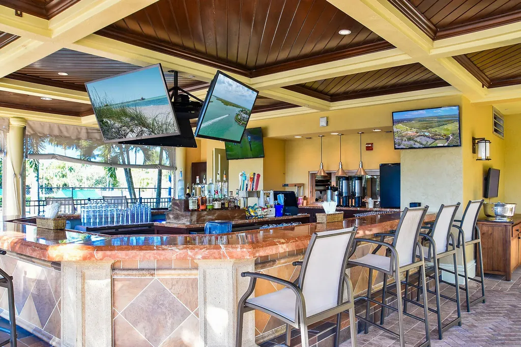 1065 Borghese Lane Naples FL 34114