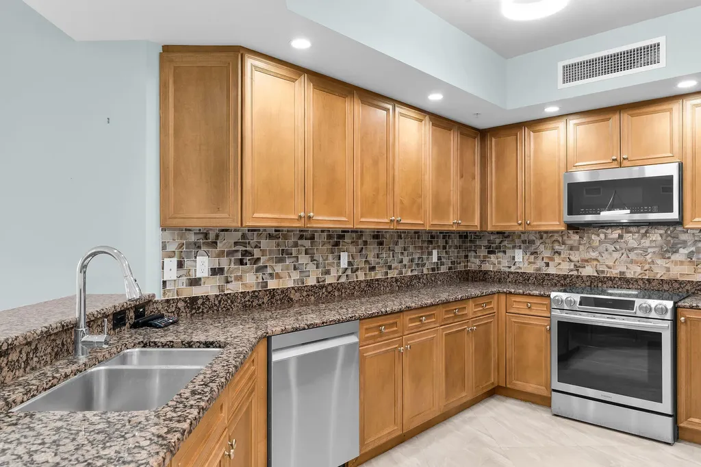 1065 Borghese Lane Naples FL 34114