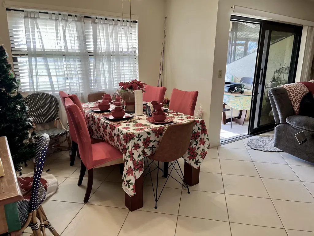 1538 Mainsail Drive Naples FL 34114