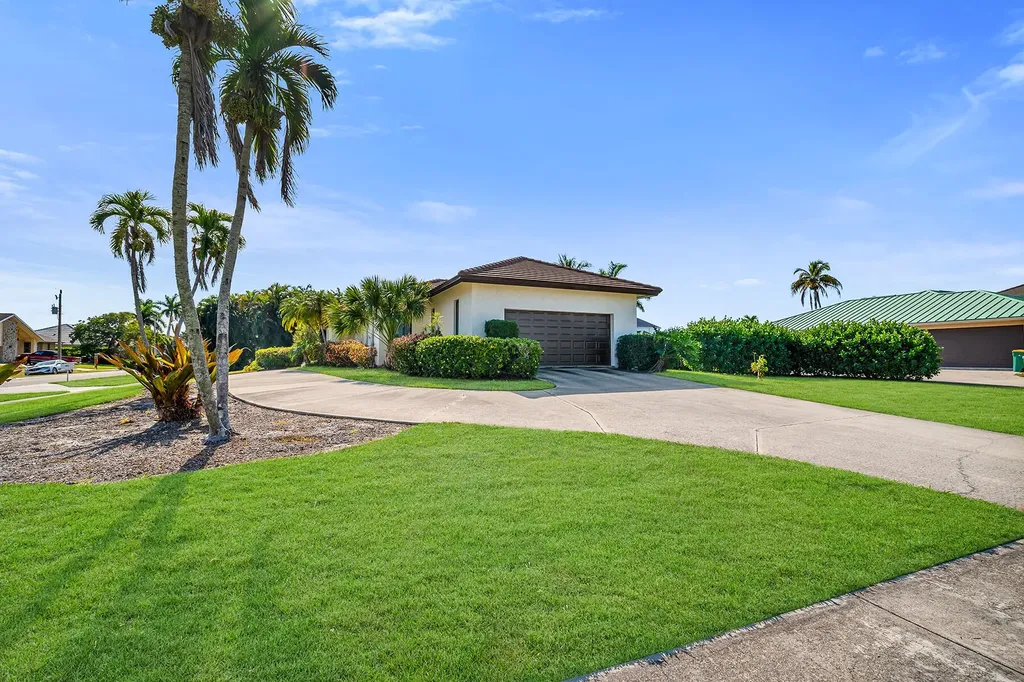 190 Dan River Court Marco Island FL 34145