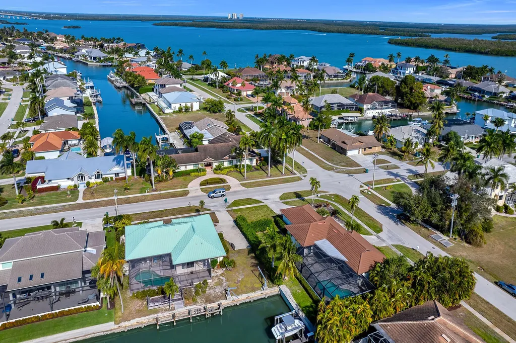 190 Dan River Court Marco Island FL 34145