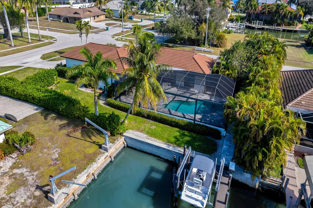 190 Dan River Court Marco Island FL 34145