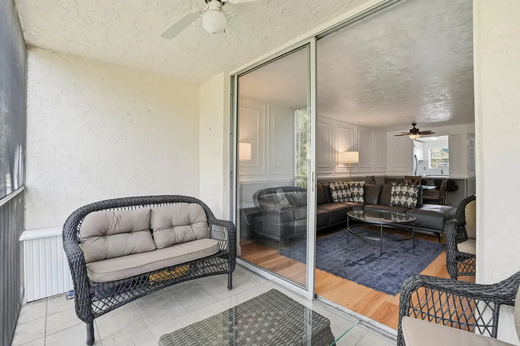 499 Forest Lakes Boulevard Naples FL 34105