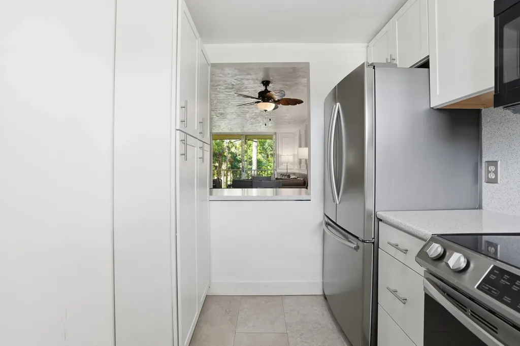 499 Forest Lakes Boulevard Naples FL 34105