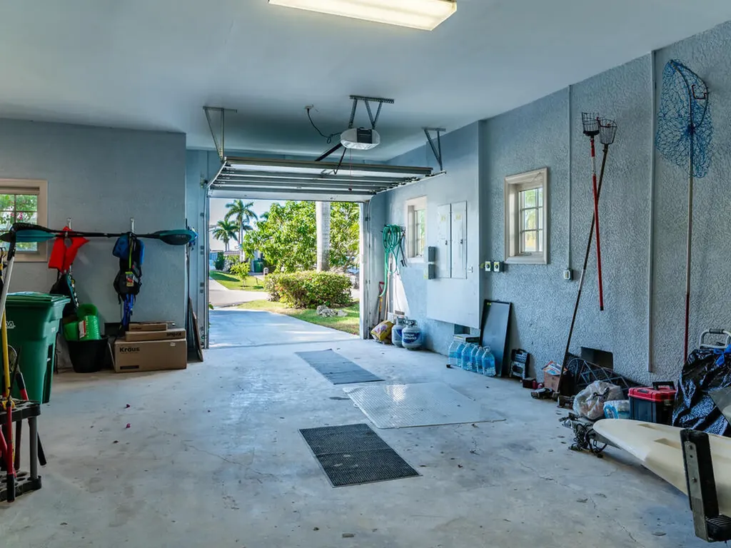 167 San Salvador Street Naples FL 34113