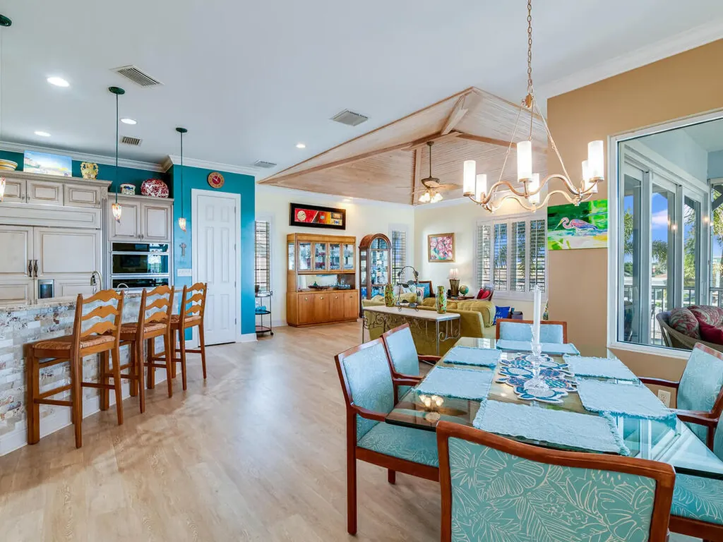 167 San Salvador Street Naples FL 34113