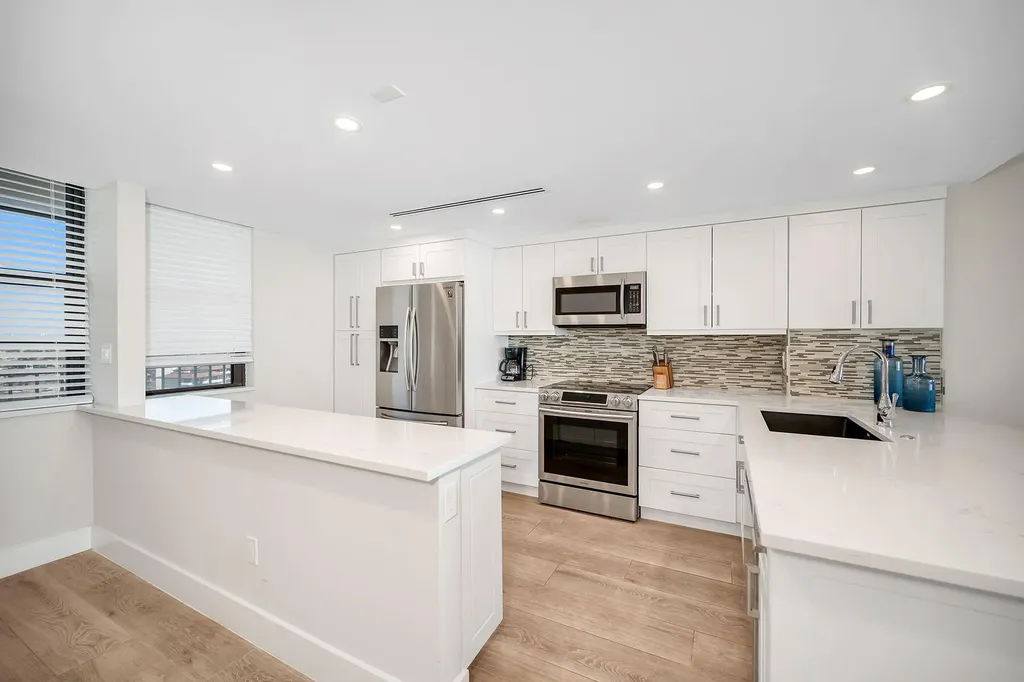 380 Seaview Court Marco Island FL 34145