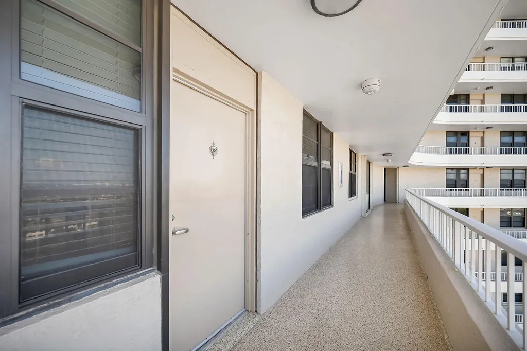 380 Seaview Court Marco Island FL 34145