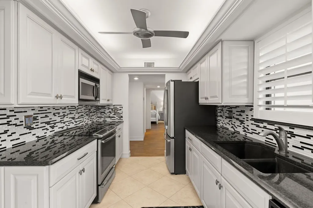 931 Collier Court Marco Island FL 34145