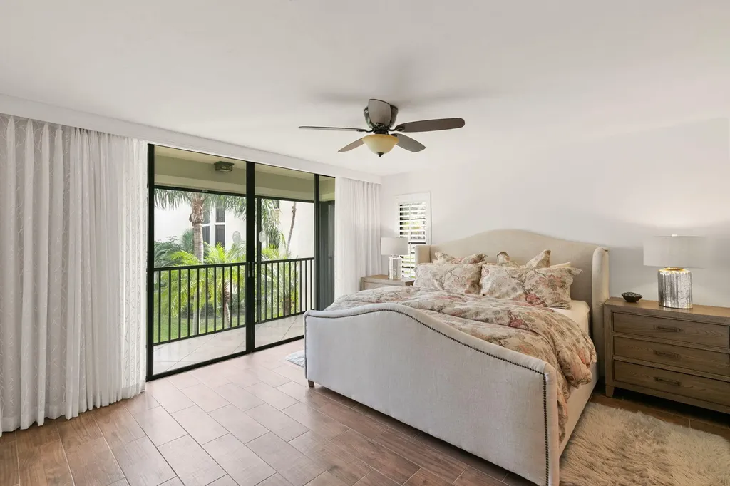 931 Collier Court Marco Island FL 34145