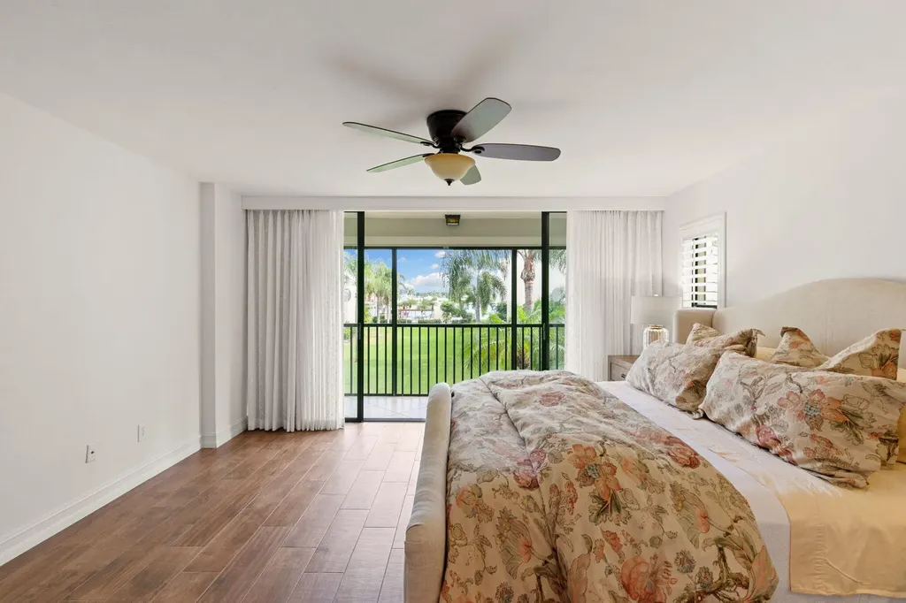 931 Collier Court Marco Island FL 34145