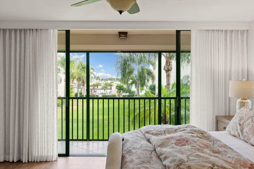 931 Collier Court Marco Island FL 34145