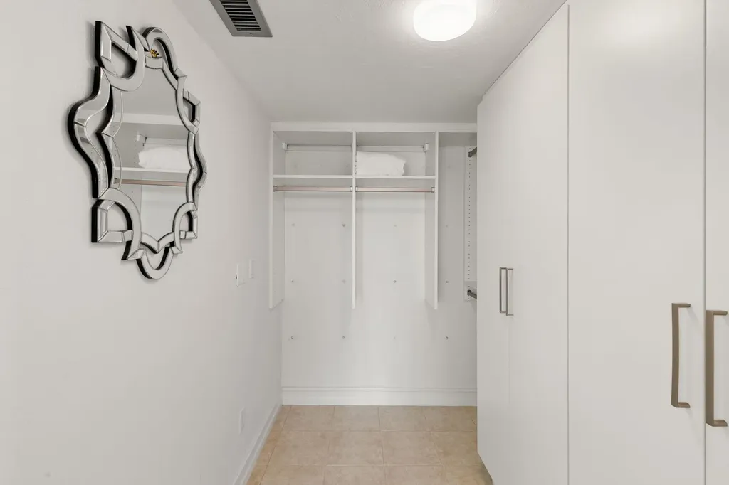 931 Collier Court Marco Island FL 34145