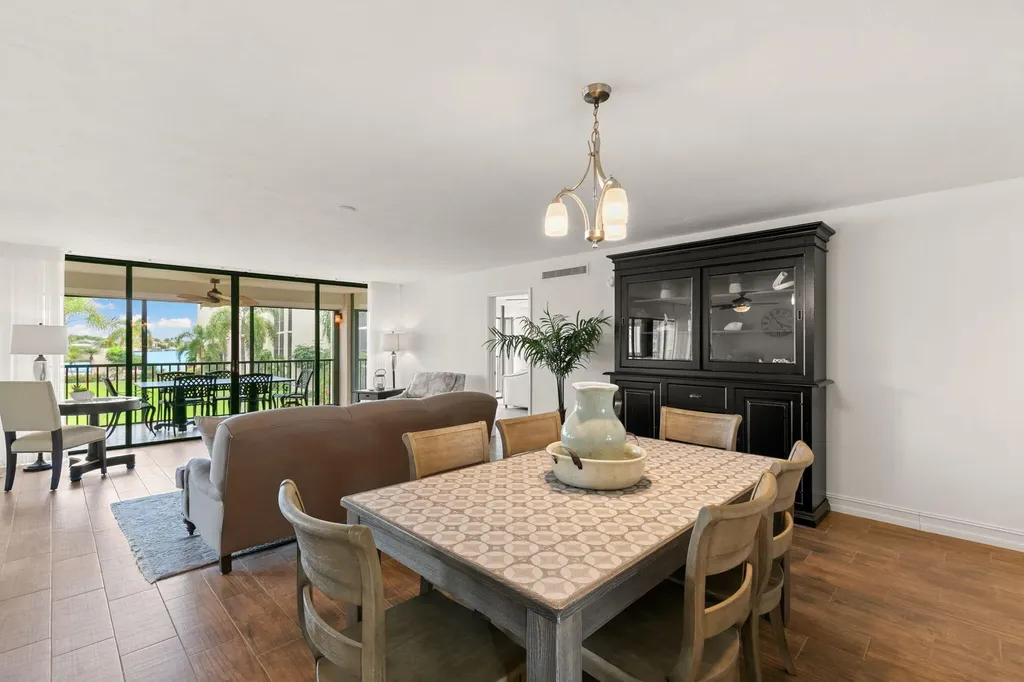 931 Collier Court Marco Island FL 34145