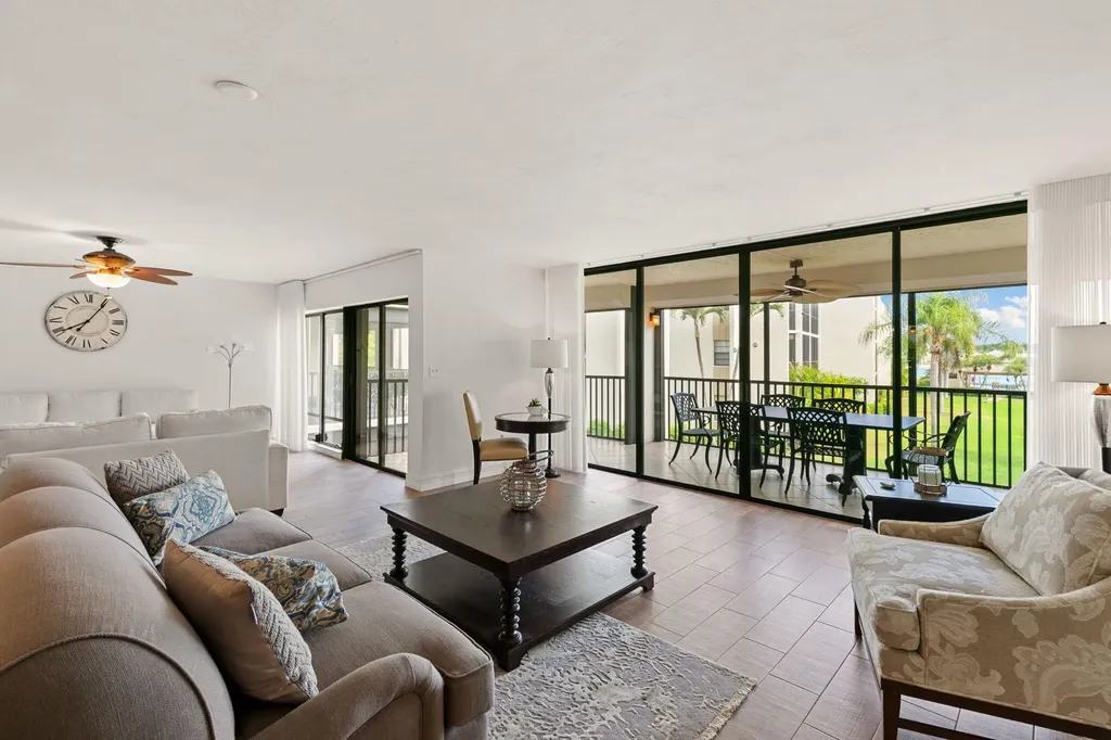 931 Collier Court Marco Island FL 34145