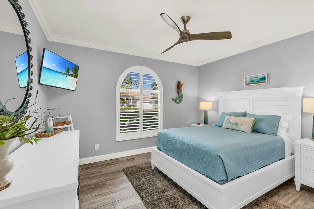 1015 Goldenrod Avenue Marco Island FL 34145