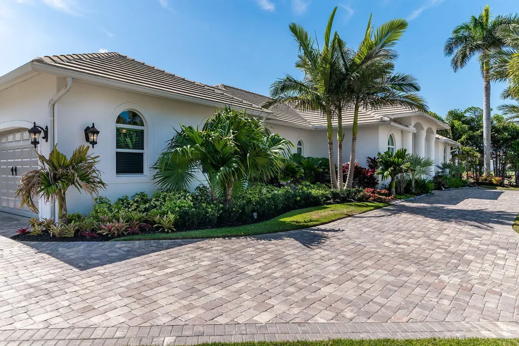 1015 Goldenrod Avenue Marco Island FL 34145