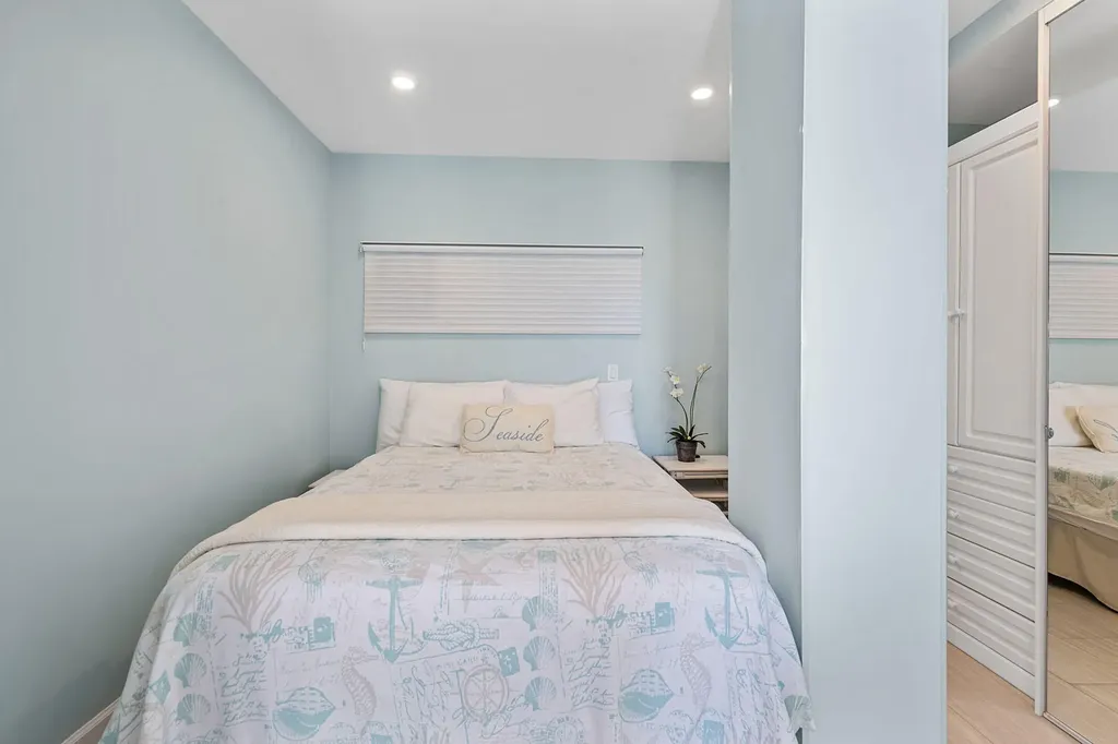 220 Seaview Court Marco Island FL 34145