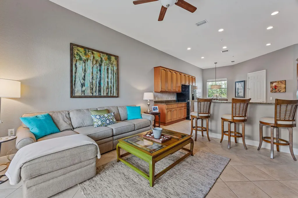 9267 Museo Circle Naples FL 34114