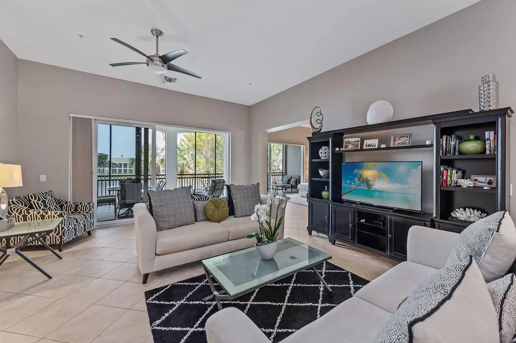 9267 Museo Circle Naples FL 34114