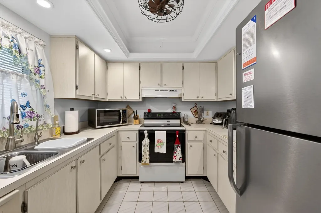 5499 Rattlesnake Hammock Road Naples FL 34113